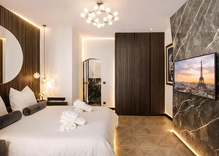 C3 Charming Getaway In 7th, Steps From Eiffel Tower * Paris
