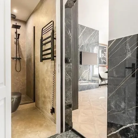 C3 Charming Getaway In 7th, Steps From Eiffel Tower アパート *