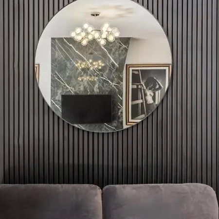 C3 Charming Getaway In 7th, Steps From Eiffel Tower *