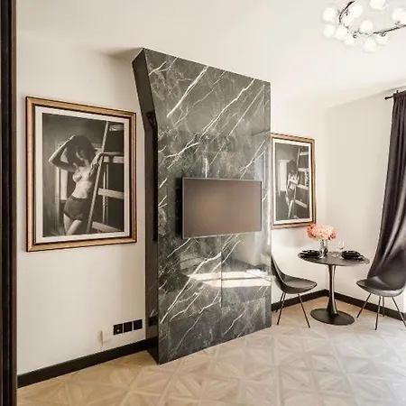 C3 Charming Getaway In 7th, Steps From Eiffel Tower Paris